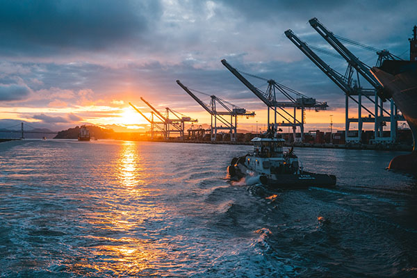Vertido de petróleo deja 100,000 personas afectadas y 122 enfermas en Filipinas