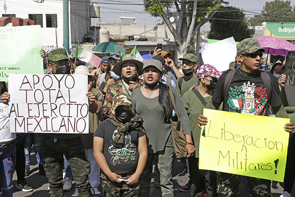 Solo eso faltaba… el Ejército se le escapa a la 4T