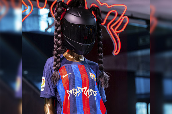 Así es la camiseta “Motomami” de Rosalía que usará el Barcelona en el Clásico