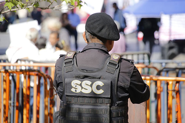 Solo 51 % de los latinoamericanos confían en la policía, revela estudio