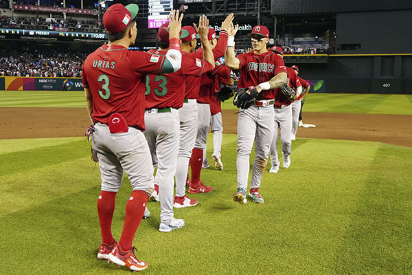 Futbol vs beisbol: ¿por qué el soccer destaca más pese a los fracasos en cada Mundial?