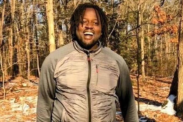 Siete policías de EU acusados de asfixiar a afrodescendiente en una clínica psiquiátrica