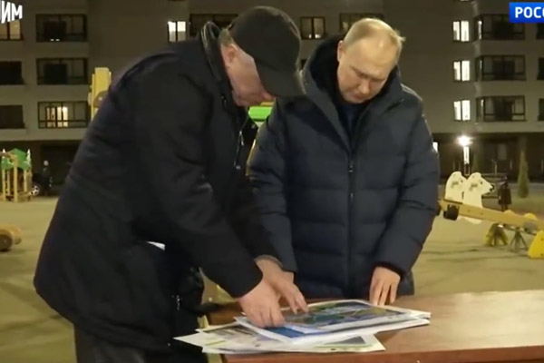 Putin hace una visita sorpresa a la ciudad ocupada de Mariúpol