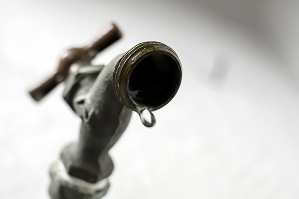 OMS afirma que 2,000 millones de personas carecen de agua potable en el mundo