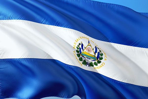 El Salvador pide a México investigar incendio en centro de migrantes