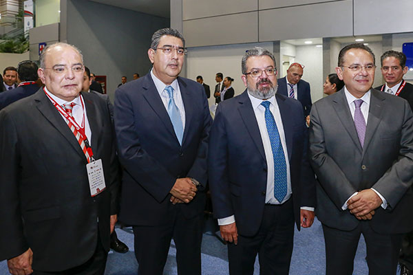 Céspedes, presente en la toma de protesta del CANACAR