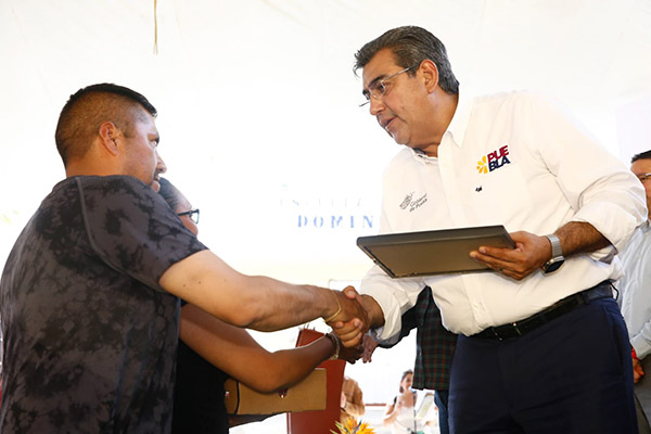 Céspedes cumple promesa de llevar beneficios a todos los rincones del estado