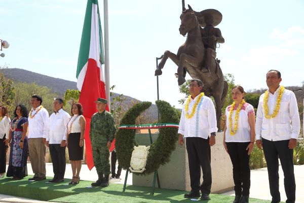 Dignificar a trabajadores del campo, convicción del Gobierno de Puebla: Salomón