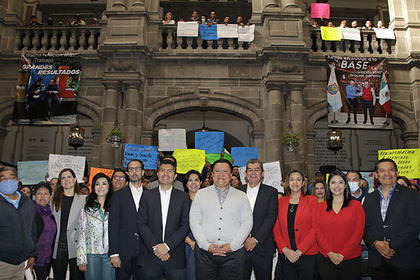 Ayuntamiento y trabajadores sindicalizados firman aumento salarial del 4 %
