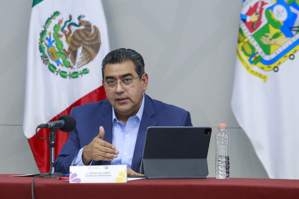 Exhorta Sergio Salomón a policías municipales actuar con respeto a derechos humanos