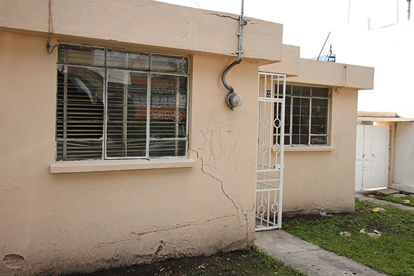 “Paracaidistas”: así de fácil se apropian de casas sin dueño