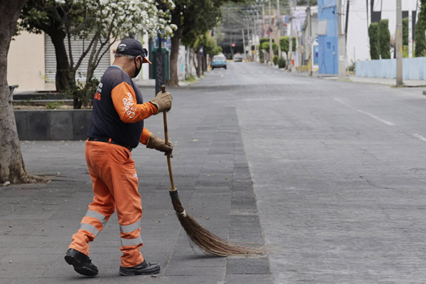 “Naranjitas”, trabajadores esenciales en busca de un trato digno