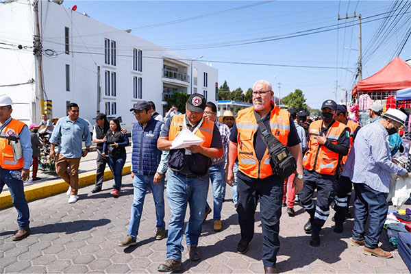Gobiernos de San Andrés y San Pedro Cholula inspeccionan tianguis Lázaro Cárdenas