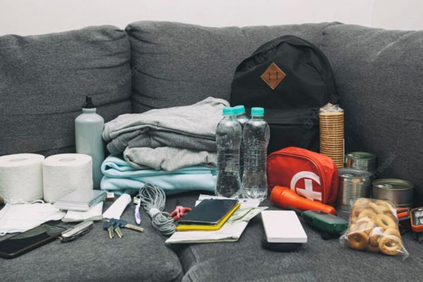 Prepárate para cualquier desastre: así se conforma una mochila de emergencia