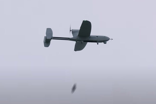 Empresa alemana presenta vehículo aéreo no tripulado capaz de lanzar drones kamikaze