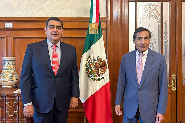 Gobernador Céspedes se reúne con el titular de la Secretaría de Hacienda