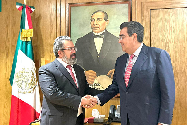 Gobernador Céspedes sostiene encuentro con Jorge Nuño