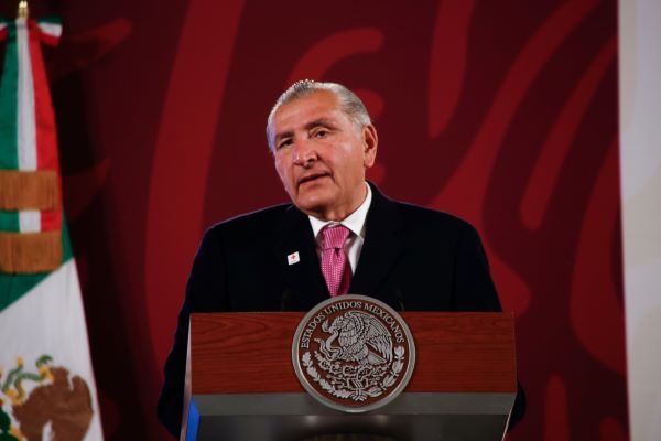 López Obrador se recupera e Palacio Nacional, dice Adán Augusto