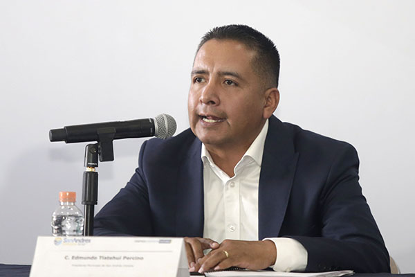 Rinde Edmundo Tlatehui informe trimestral de actividades en San Andrés Cholula