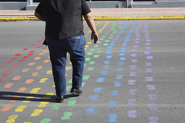 Miembros de la comunidad LGBTIQ+ buscan espacios seguros e incluyentes en el mundo