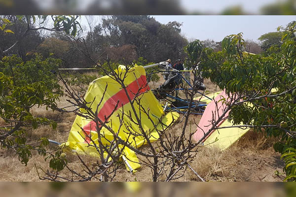 Desplome de avioneta deja un muerto y un herido