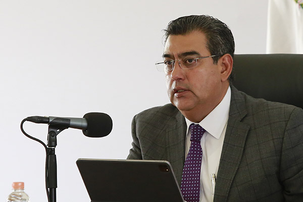 En Puebla, relación estado-municipios está fortalecida: Sergio Salomón