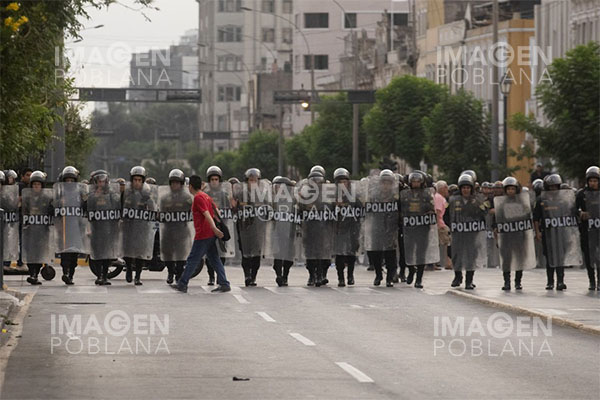 Dina Boluarte se deslinda de las muertes durante protestas en Perú