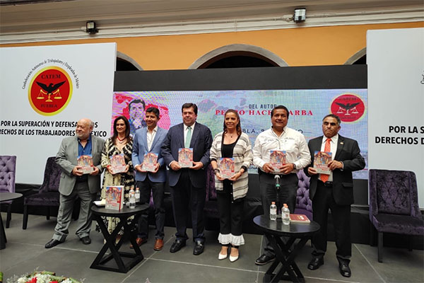 Pedro Haces presenta en Puebla libro sobre sindicalismo