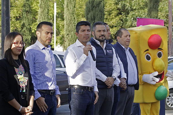 Casetas en el CH vendían de todo menos periódicos: Eduardo Rivera