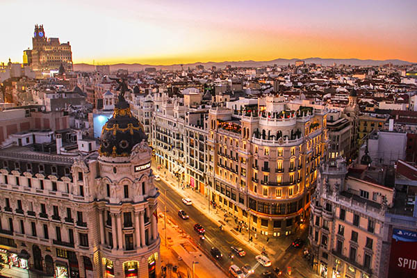 Más de 40 empresas españolas probarán la semana laboral de cuatro días