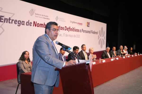 Reitera Sergio Salomón trabajo conjunto con el magisterio