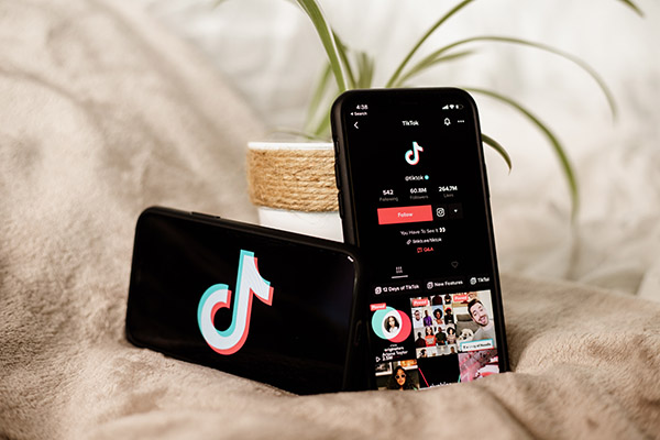 Usuarios de TikTok apelan la prohibición de la red social en Montana