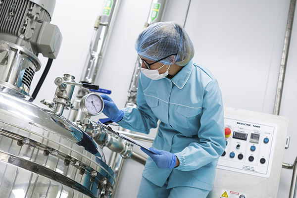 ¿Cómo puede la industria farmacéutica reducir casi a la mitad su huella de carbono?