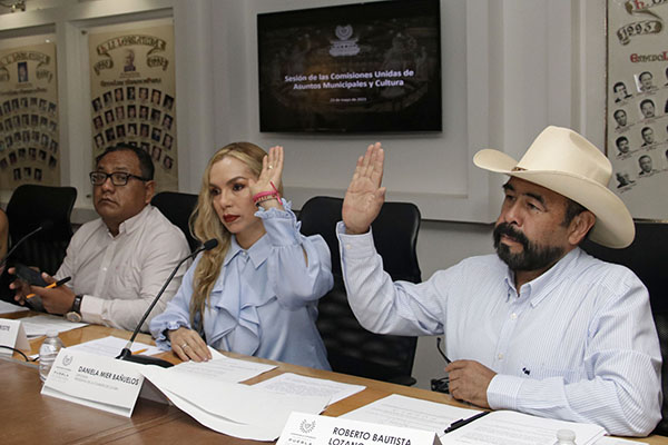 Congreso aprueba exhorto para que ayuntamientos fomenten la venta de artesanías