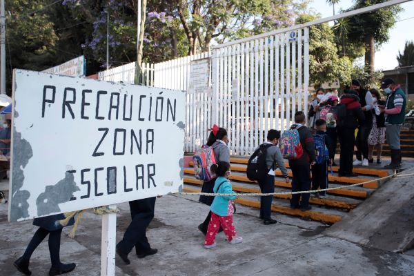 Un mayo lleno de suspensiones para alumnos, que ya vienen con rezago