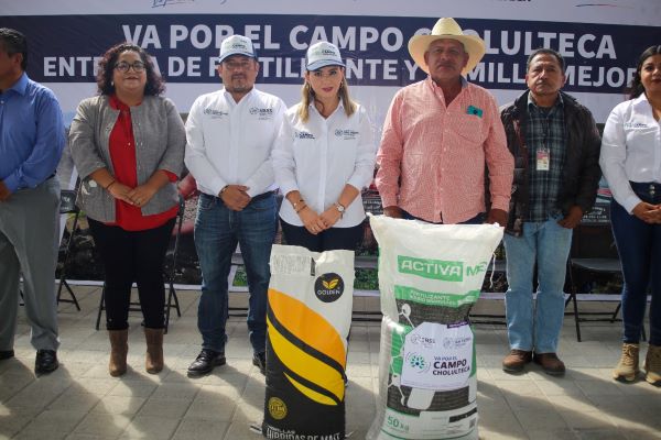 Beneficia Paola Angon a más productores con fertilizantes y semillas