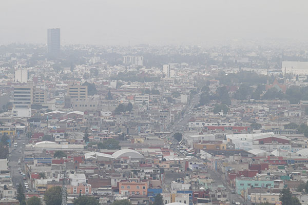 Crecimiento de la mancha urbana, ampliamente relacionada con la contaminación en Puebla