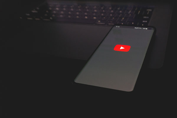 YouTube permitirá contenido que afirme que hubo fraude en elecciones de EU en 2020