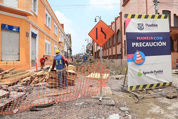 Continúa la rehabilitación integral de las calles del centro histórico de Puebla