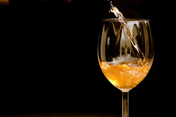 Sube a 30 la cifra de muertos en Rusia por intoxicación con sidra adulterada