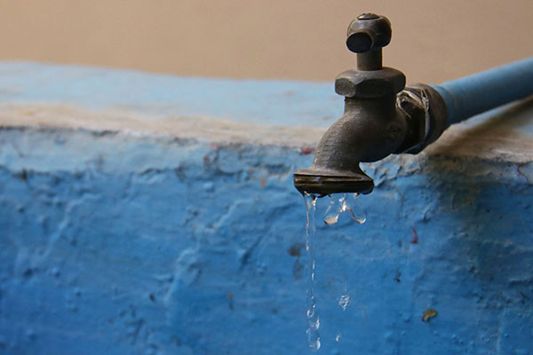 Calor y sequía: el agua escasea y las pipas hacen su agosto