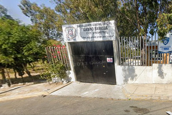 Violenta riña afuera de un bachillerato deja a una alumna hospitalizada