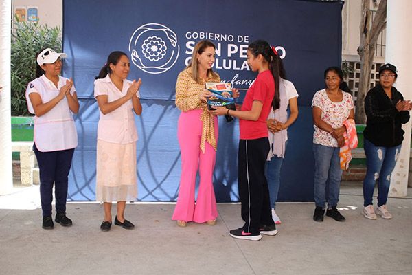 Paola Angon continúa impulsando a la niñez desde las primarias de San Pedro Cholula