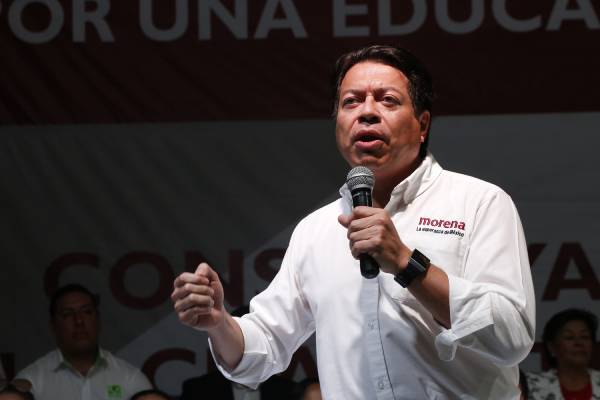 Mario Delgado anuncia financiamiento de Morena para "corcholatas" por 5 mdp