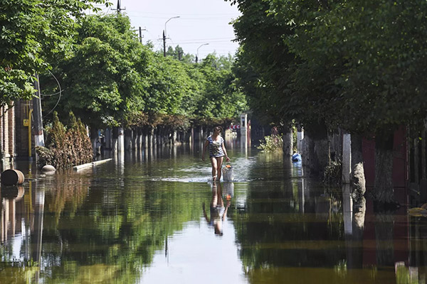 Jersón da por superada la fase activa de la inundación por derrumbe de presa