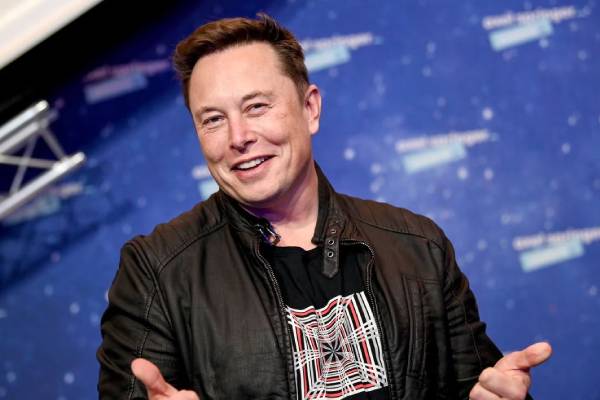 Elon Musk anuncia medidas contra el uso de términos "cisgénero" y "cis" en Twitter