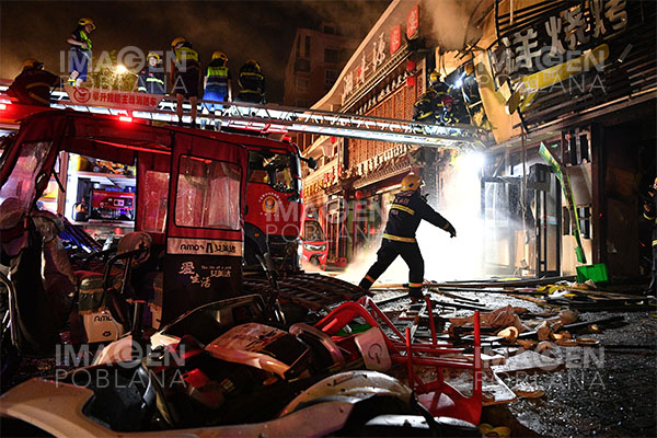 China: explosión de gas en un restaurante deja al menos 31 víctimas mortales