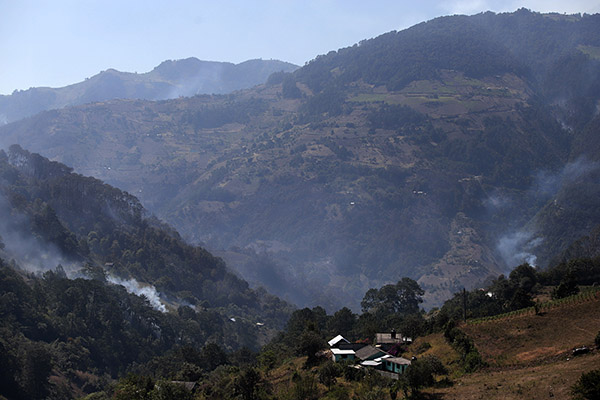 Extinguido incendio forestal en Zacatlán