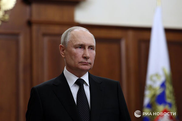 Putin propone a los amotinados de Wagner unirse al Ejército de Rusia o “ir a Bielorrusia”