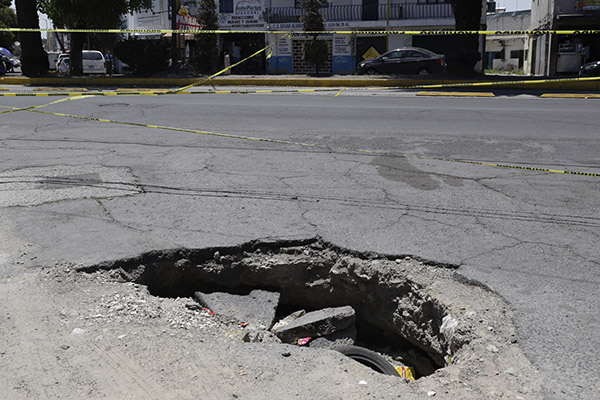 Suman ya 19 socavones en la capital poblana